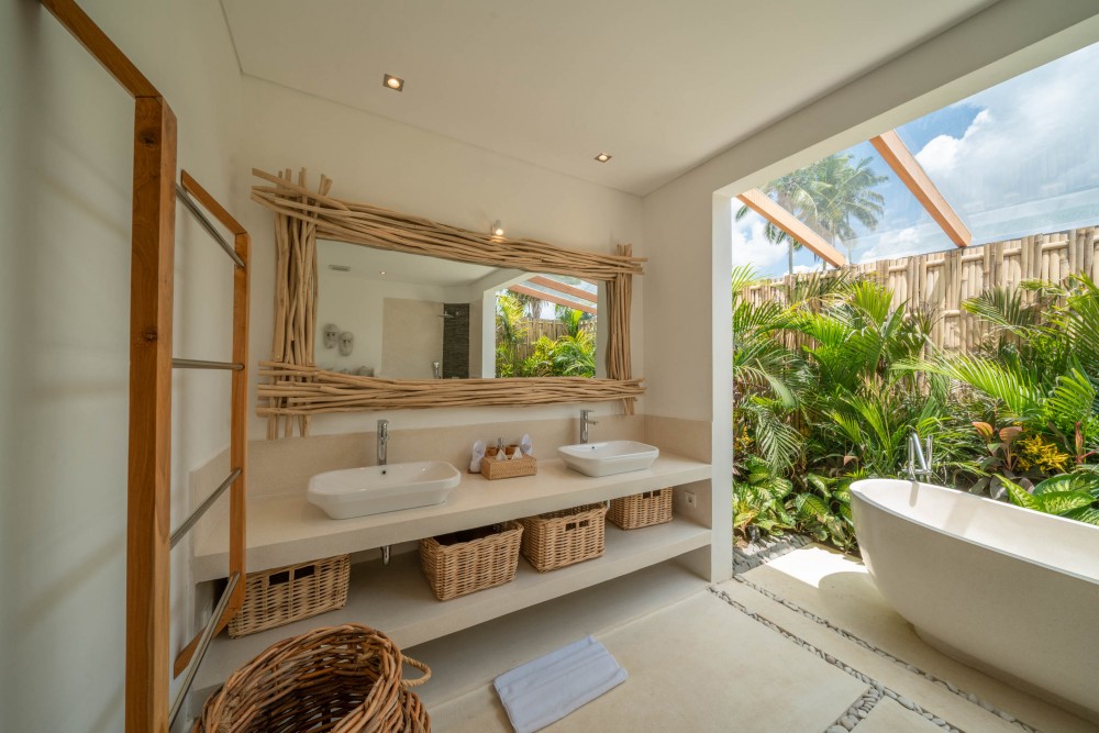 Make A Spa-Like Bathroom Inside the Luxurious Villa Canggu Bali