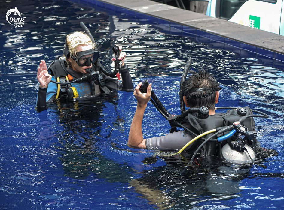 Scuba Diving Course: Could Visually-Impaired People Dive?